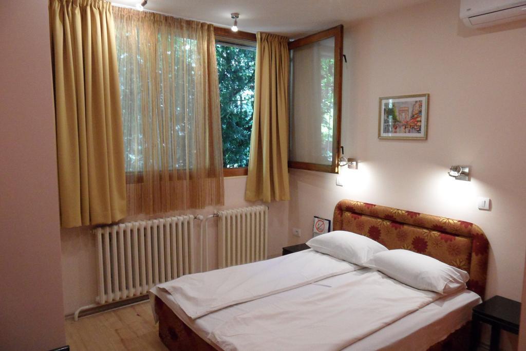 Hostel Oasis Belgrade Room photo